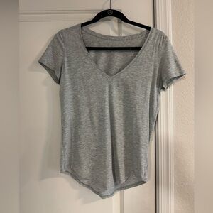 Lululemon V Neck T Shirt